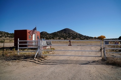 ボールドウィンさん誤射事故 助監督が銃の確認怠る