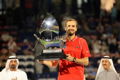 メドベージェフが3週連続V、ドバイ選手権優勝
