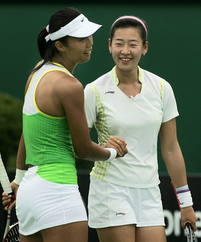 ＜テニス 07全豪オープン＞女子ダブルス、シェンナン・サン／タンタン・サン組 ボビーナ／クドリャフツェワ組に勝利し3回戦進出 - オーストラリア