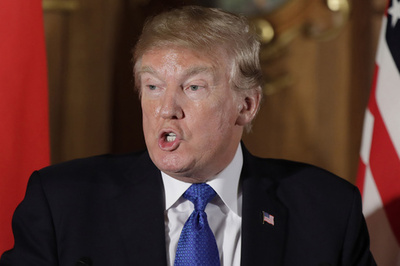 トランプ氏、テキサス乱射は「銃の問題でない」