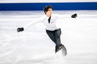 羽生が北京五輪目指すと明言 全日本で4回転アクセル挑戦へ