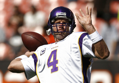 ファーブ加入のバイキングスが開幕戦を制す