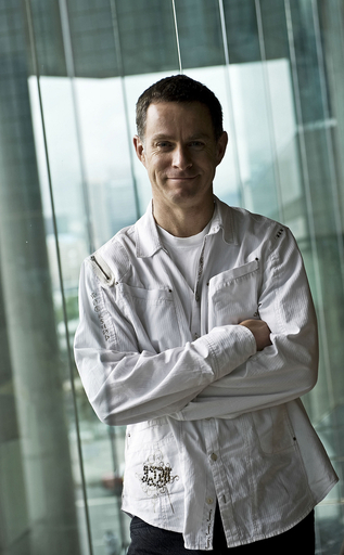 歌手A・ラヴィーンのマネージャー、音楽業界の新戦略を語る