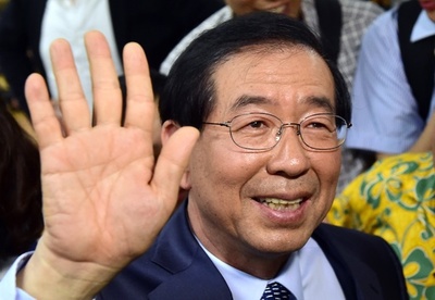 肖像画贈ったら政敵の顔だった…！ 中国省長、ソウル市長に謝罪