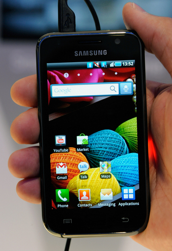 アンドロイド携帯、スマホシェア50％超で1位に 第3四半期