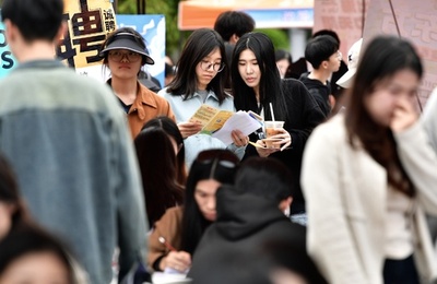 上半期に都市部で695万人新規就業