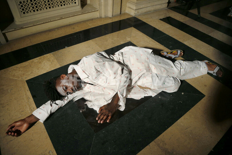 ＜13年春夏パリ・メンズコレクション＞ベルンハルト ウィルヘルム