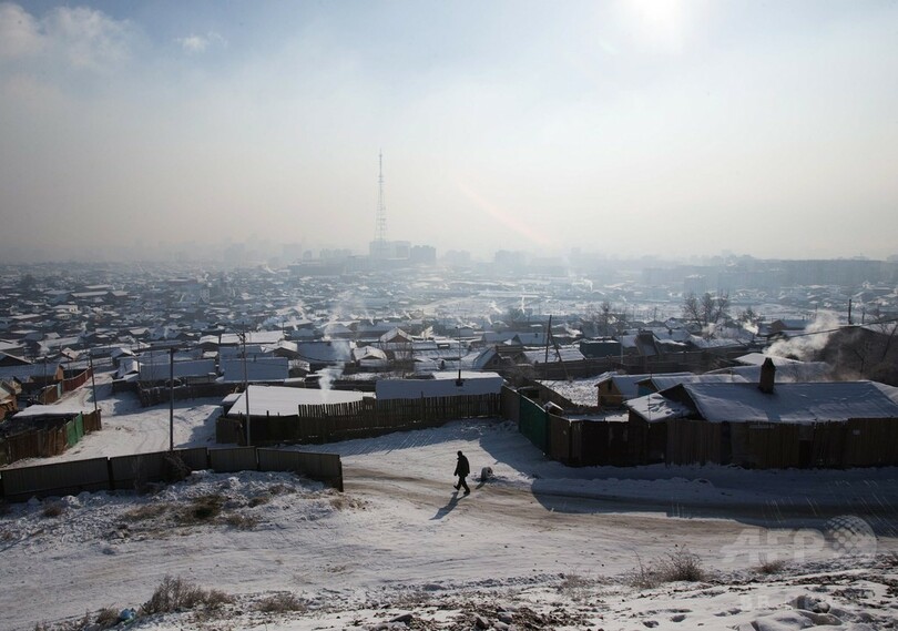 「酸素カクテル」を飲む住民も、モンゴル首都の強烈な大気汚染