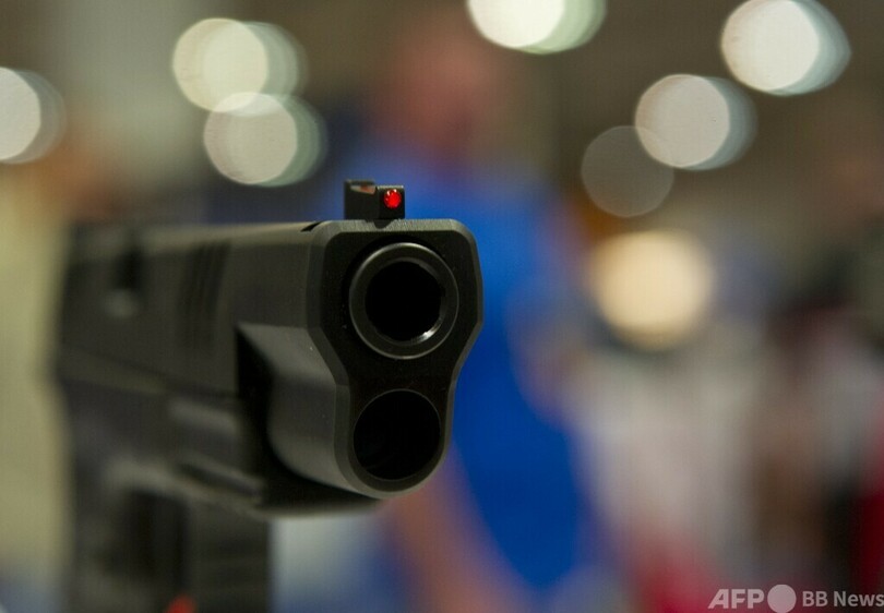 6歳児が教室で発砲、教師重体 米