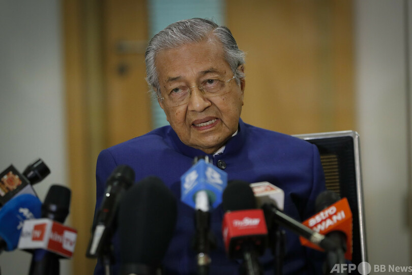 ツイッターとFBは「不公平」マレーシア前首相、自身の投稿削除を非難