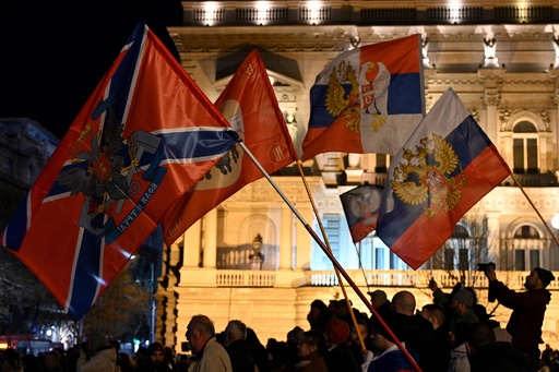 セルビアでウクライナ侵攻支持集会 ロシア人は永遠の同志 写真14枚 国際ニュース Afpbb News