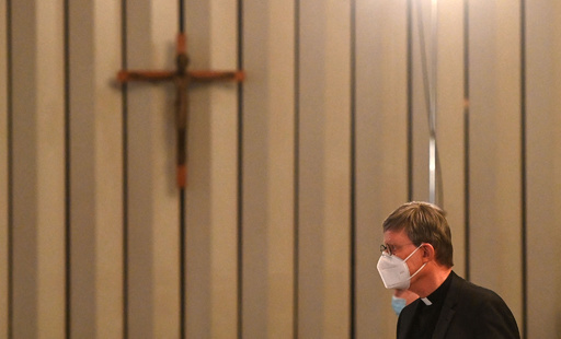 ドイツ大司教区で聖職者ら202人が性暴力 被害者314人 報告書 写真9枚 国際ニュース Afpbb News