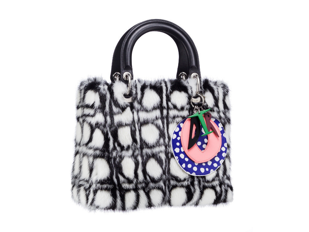 「DIOR LADY ART」英米6名のアーティストとコラボ