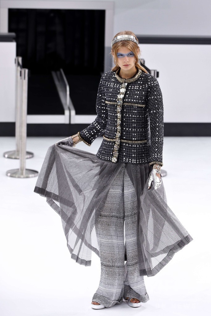 「シャネル」16年春夏コレクション