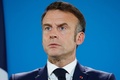 ベルギー・ブリュッセルで、欧州連合（EU）首脳会議後の記者会見に臨むフランスのエマニュエル・マクロン大統領（2024年10月17日撮影）。(c)Ludovic MARIN / AFP