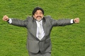 サッカー元アルゼンチン代表のレジェンド、ディエゴ・マラドーナ氏（2010年6月12日撮影）。(c)Roberto SCHMIDT / AFP