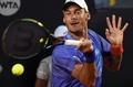テニス、リオ・オープン男子シングルス準決勝。リターンを狙うアンドレアス・ヘイダーマウアー（2015年2月21日撮影）。(c)AFP/VANDERLEI ALMEIDA