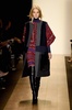 米ニューヨーク市内で発表された「BCBG マックス・アズリア」15/16年秋冬コレクション（2015年2月12日撮影）。(c)AFP/Getty Images/Frazer Harrison