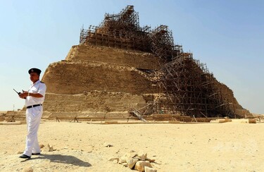 ピラミッドが修復作業で損傷か、エジプト考古相は否定 写真3枚 国際