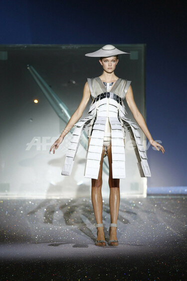 フセイン・チャラヤン　試着のみパンツ 2025年最新】Hussein Chalayan その他の人気アイテム - メルカリ