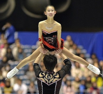 ロシアペアがSP首位、世界フィギュアスケート国別対抗戦