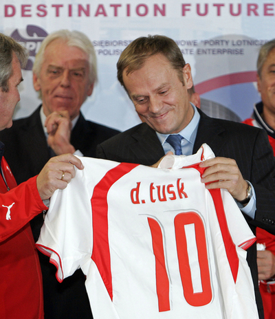 欧州選手権2008本大会初出場のポーランド代表 凱旋帰国式典に出席