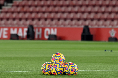 コロナ関連の離脱1人で試合延期、プレミアリーグの判断が物議