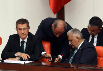 祈らない人は「けだもの」、神学教授のTV発言が物議 トルコ