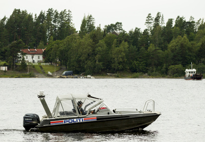 誠実すぎる警官？救命胴衣非着用で自分に罰金 ノルウェー