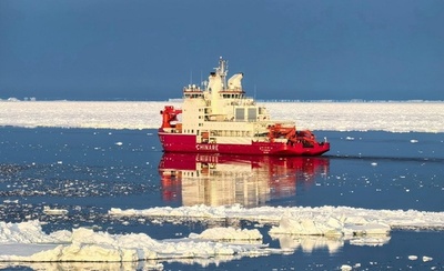 中国の極地観測船「雪竜2」号 南極プリッツ湾へ向け出航
