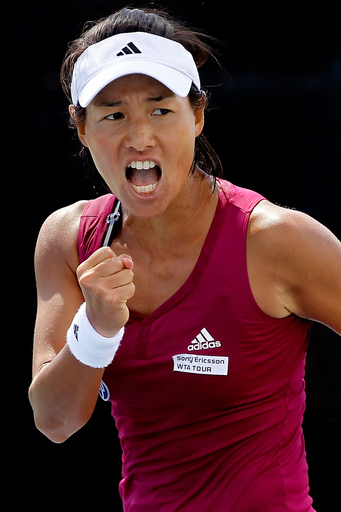 クルム伊達、2回戦進出 ロジャーズ・カップ