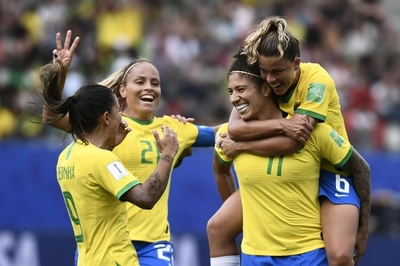 ブラジルが34歳のハットで女子W杯白星発進、マルタ欠場も快勝
