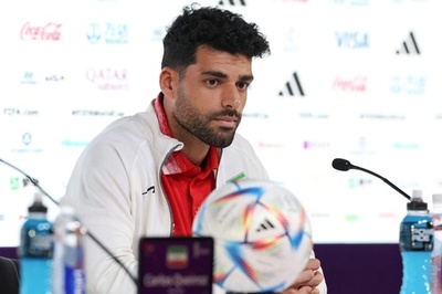 イラン代表FWが政府からの「圧力」否定、W杯初戦で国歌斉唱せず