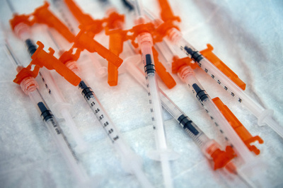 米FDA、オミクロン対応ワクチンを承認 ファイザー・モデルナ製