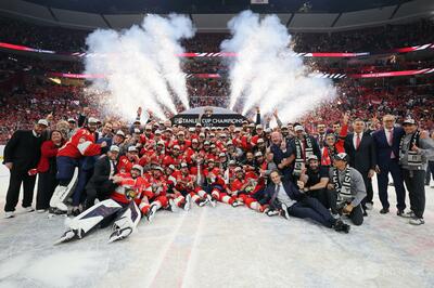 パンサーズが連覇 NHLスタンレー杯決勝