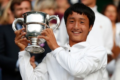 16歳望月がウィンブルドンジュニアV、先輩錦織も歴史的偉業を祝福