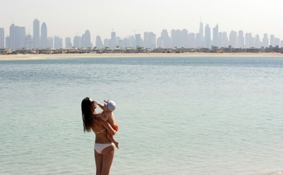 公共の場所でダンス禁止、未婚カップルの手つなぎも不可 ドバイ