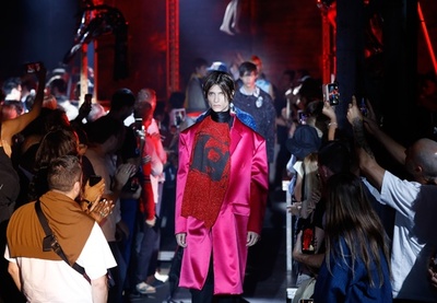 「ラフ・シモンズ」19年春夏メンズ