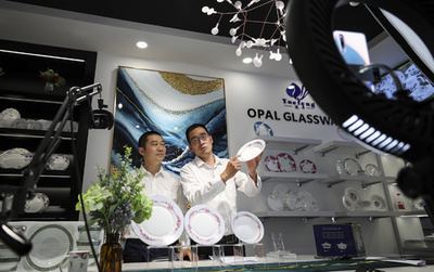 新職業に「ライブ配信販売員」などを認定、中国社会の現状を反映