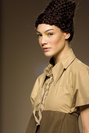 ＜08/09年秋冬マドリード・コレクション＞ナディーン スロトゴーラ、新作を発表