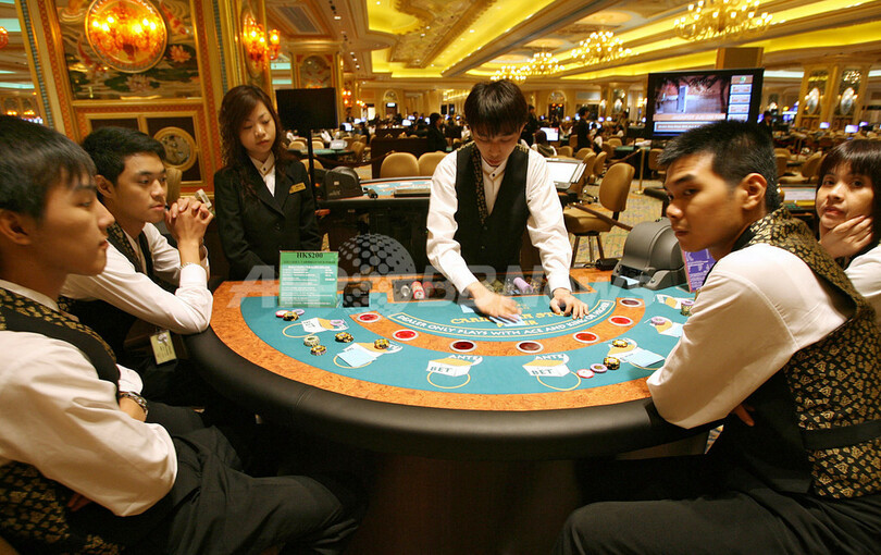 カジノのメッカ、マカオ躍進の原動力は「バカラ」ゲーム