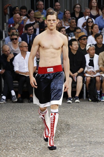 激レアMONCLER モンクレールガムブルー　バックパック リュックトムブラウン MONCLER モンクレールガムブルー)バックパック リュック トムブラウン