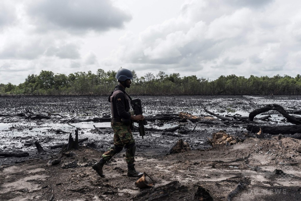 ボコ・ハラムが石油探査チームを襲撃、50人超死亡 ナイジェリア ボコ・ハラムが石油探査チームを襲撃、50人超死亡 ナイジェリア