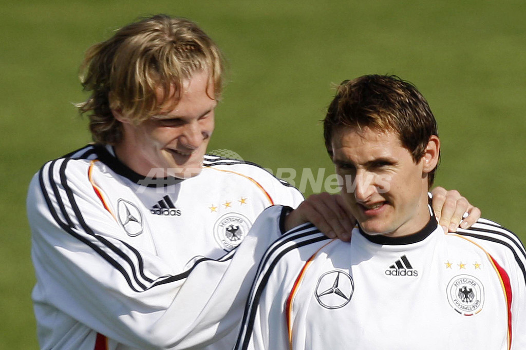 <サッカー 欧州選手権2008・予選>ドイツ代表 サンマリノ戦に向けて調整 写真2枚 国際ニュース:AFPBB News