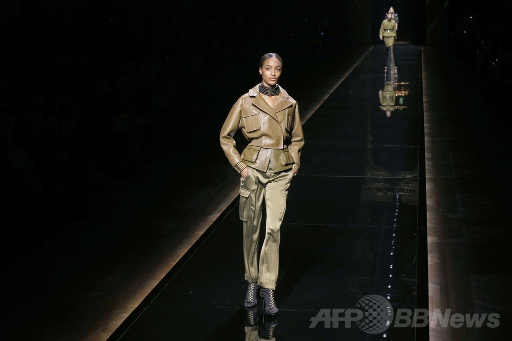 ＜14/15年秋冬パリコレクション＞バルマン