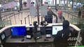 トルコ・イスタンブール空港の出入国管理場で捉えられた、ゴーン被告の協力者とされるマイケル・テイラー容疑者（右から2人目）とジョージ・ザイエク容疑者（中央）の画像。イスタンブール警察提供（2020年1月17日公開）。(c)AFP PHOTO / TURKISH POLICE