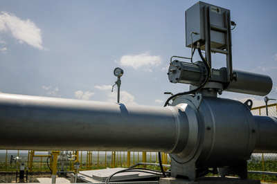 ガス製造施設のメタン漏出、火山調査で偶然発見 トルクメニスタン