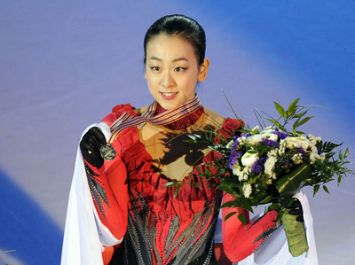 浅田が逆転優勝、キム・ヨナ2位 10世界フィギュア