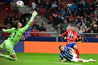 アトレティコがバルサ抜き3位に ソシエダはラージョとドロー