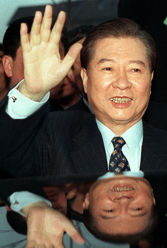 韓国の金大中元大統領が死去、85歳